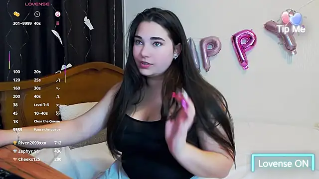 Snapshot of Lillianhot68 chatting on 03.10.25 Lillianhot68 online show from 03.10.25