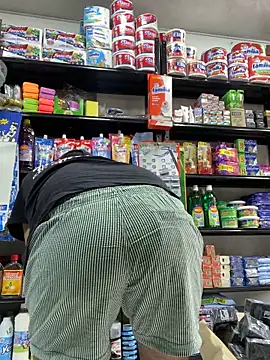 JuanZapata33 online show from 09.26.25