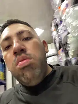 JuanZapata33 online show from 10.08.25