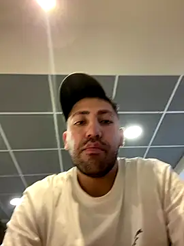 JuanZapata33 online show from 12.05.25