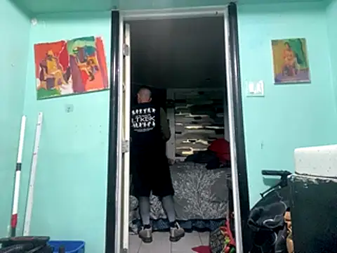 Gman143187 online show from 10.27.25