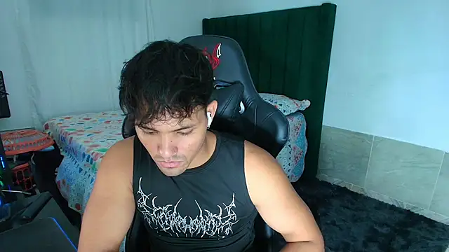 man dur07 online show from 04.22.26