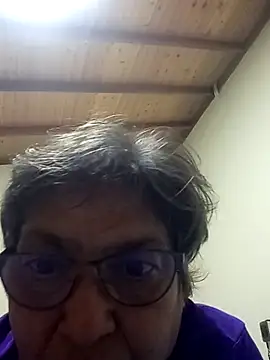 Snapshot of florecita69 chatting on 03.15.25 florecita69 online show from 03.15.25