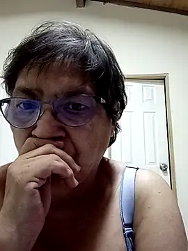 Snapshot of florecita69 chatting on 03.22.25 florecita69 online show from 03.22.25