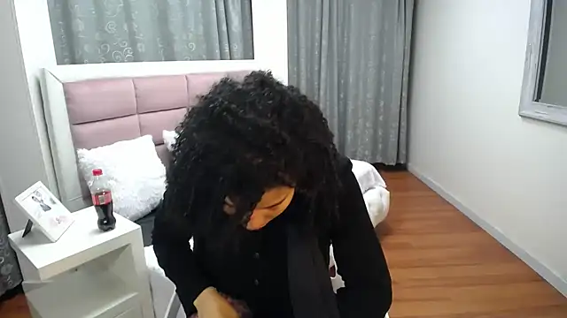 Mayaa ross online show from 12.14.24