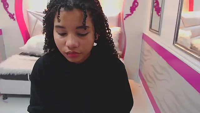 Mayaa ross online show from 12.19.24