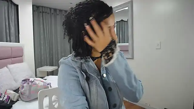 Mayaa ross online show from 02.04.25