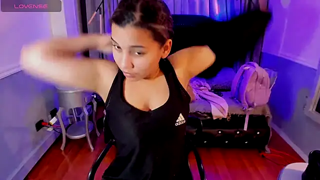 Snapshot of Mayaa_ross chatting on 11.14.25 Mayaa ross online show from 11.14.25