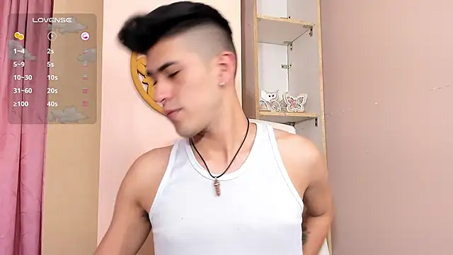 Snapshot of Ryan_Clark_ chatting on 12.04.24 Ryan Clark online show from 12.04.24