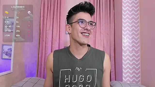 Snapshot of Ryan_Clark_ chatting on 12.10.24 Ryan Clark online show from 12.10.24