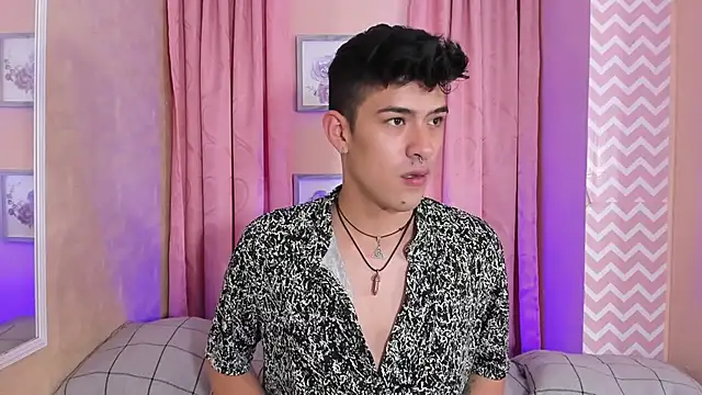 Snapshot of Ryan_Clark_ chatting on 12.29.24 Ryan Clark online show from 12.29.24