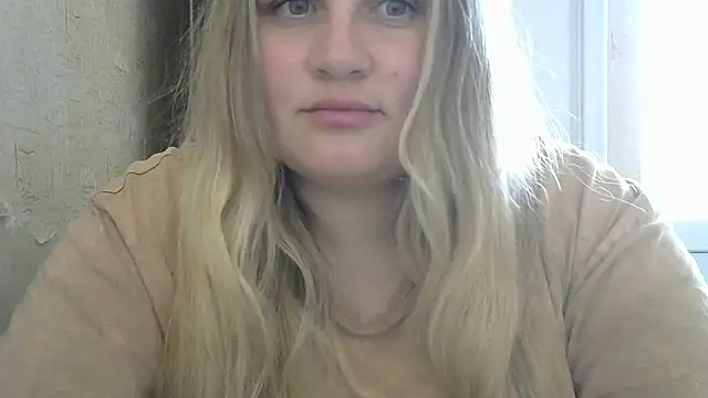 Snapshot of Honeydew-Waves chatting on 05.14.26 Honeydew-Waves online show from 05.14.26