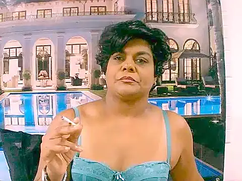 Snapshot of indianCherryPie chatting on 12.31.24 indianCherryPie online show from 12.31.24