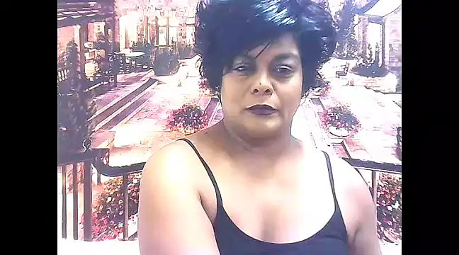 Snapshot of indianCherryPie chatting on 01.20.25 indianCherryPie online show from 01.20.25