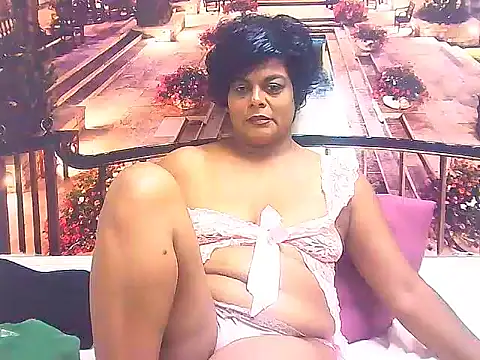 Snapshot of indianCherryPie chatting on 01.22.25 indianCherryPie online show from 01.22.25