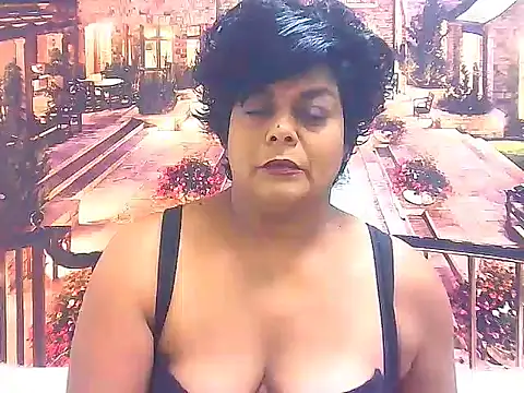 Snapshot of indianCherryPie chatting on 01.23.25 indianCherryPie online show from 01.23.25