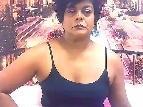 Snapshot of indianCherryPie chatting on 01.24.25 indianCherryPie online show from 01.24.25