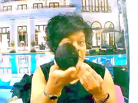 Snapshot of indianCherryPie chatting on 02.11.25 indianCherryPie online show from 02.11.25