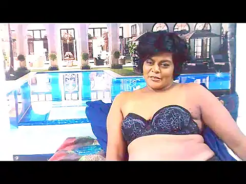 Snapshot of indianCherryPie chatting on 03.08.25 indianCherryPie online show from 03.08.25