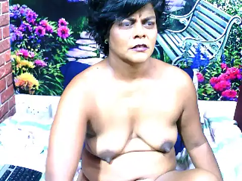 Snapshot of indianCherryPie chatting on 03.11.25 indianCherryPie online show from 03.11.25