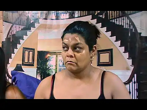 indianCherryPie online show from 10.17.25