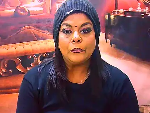 Snapshot of indianCherryPie chatting on 06.04.26 indianCherryPie online show from 06.04.26