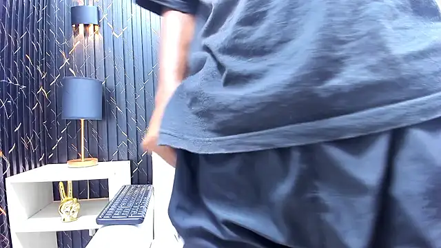 LarryCollin online show from 03.05.25