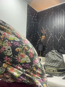 LarryCollin online show from 03.19.25