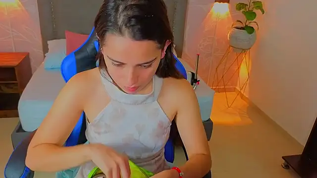 Snapshot of angelica_dymond chatting on 07.18.26 angelica dymond online show from 07.18.26