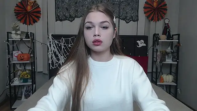 LaraPika online show from 10.21.25