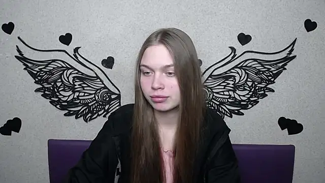 LaraPika online show from 02.08.26