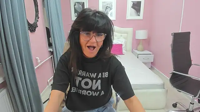 EricaAndPenelopa online show from 11.30.25