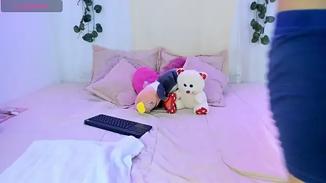 catalina and roger online show from 10.10.25