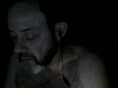 Snapshot of Leocesar37 chatting on 09.11.25 Leocesar37 online show from 09.11.25