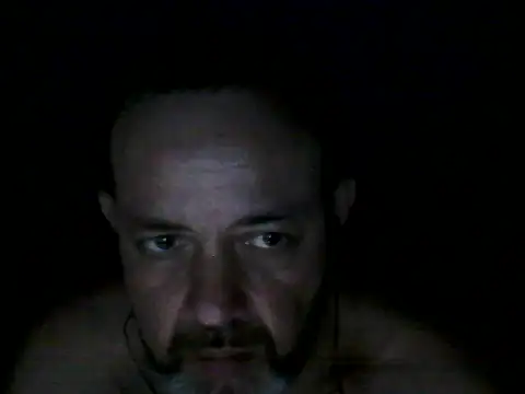 Snapshot of Leocesar37 chatting on 09.13.25 Leocesar37 online show from 09.13.25