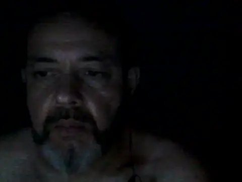 Snapshot of Leocesar37 chatting on 09.18.25 Leocesar37 online show from 09.18.25