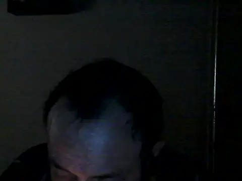 Snapshot of Leocesar37 chatting on 09.21.25 Leocesar37 online show from 09.21.25
