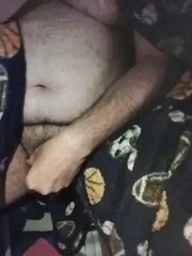 Snapshot of Leocesar37 chatting on 10.20.25 Leocesar37 online show from 10.20.25