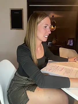 lola tentatiion online show from 01.28.25