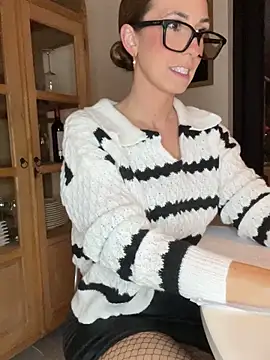 lola tentatiion online show from 02.06.25