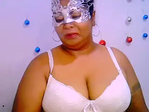 Snapshot of Mysterylady143 chatting on 02.17.25 Mysterylady143 online show from 02.17.25