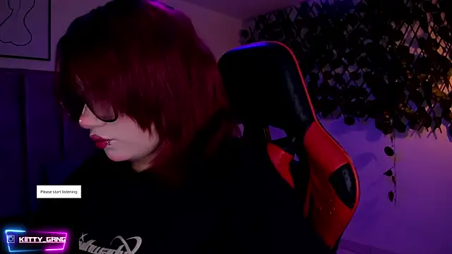 Kitty Gang online show from 11.19.25