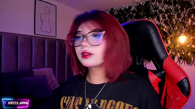 Kitty Gang online show from 11.25.25