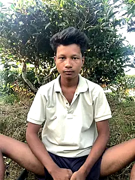 Snapshot of ShroveRising chatting on 10.13.25 ShroveRising online show from 10.13.25