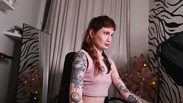 Fog Foggy Love online show from 10.30.25