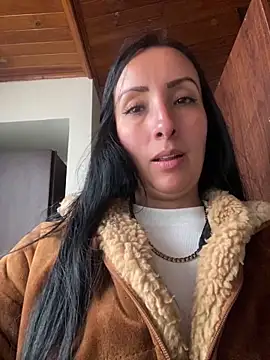 Snapshot of yaralyminjo2 chatting on 12.30.24 yaralyminjo2 online show from 12.30.24