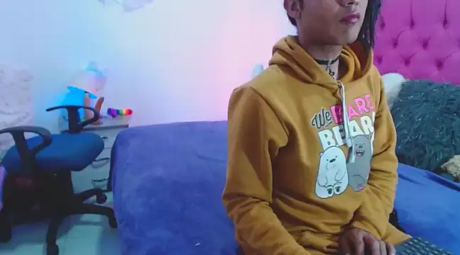 Snapshot of AlexaFontana chatting on 03.12.25 AlexaFontana online show from 03.12.25