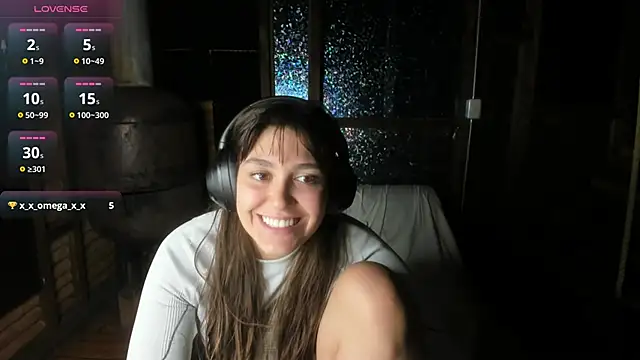 Snapshot of soysara15 chatting on 03.14.25 soysara15 online show from 03.14.25