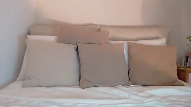 Gia Ferh online show from 09.11.25