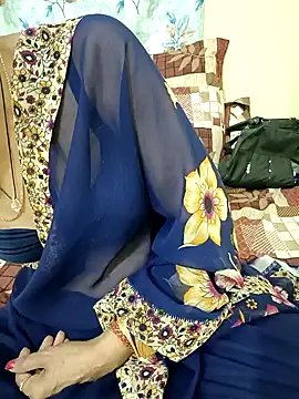 Snapshot of Saroj-Shah chatting on 02.12.25 Saroj-Shah online show from 02.12.25